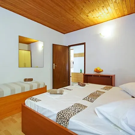 Apartmani Andrija Zivogosce Exterior photo