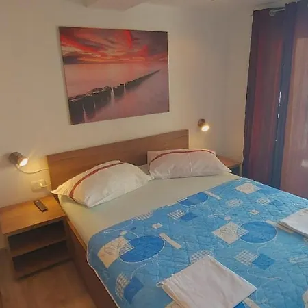 Apartmani Andrija Zivogosce Exterior photo