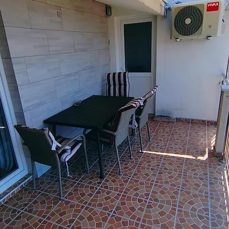 Apartmani Andrija Zivogosce Exterior photo