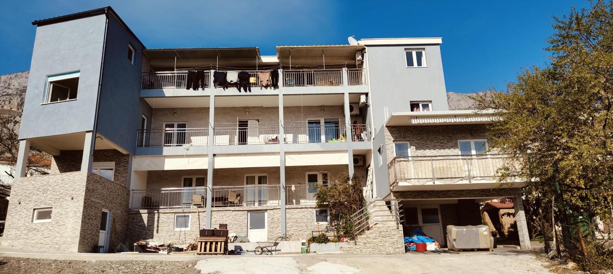 Apartment Andrija *